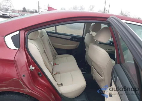 2017 Subaru Legacy 2.5I Premium z USA, uszkodzony, nr VIN 4S3BNAC61H3027699